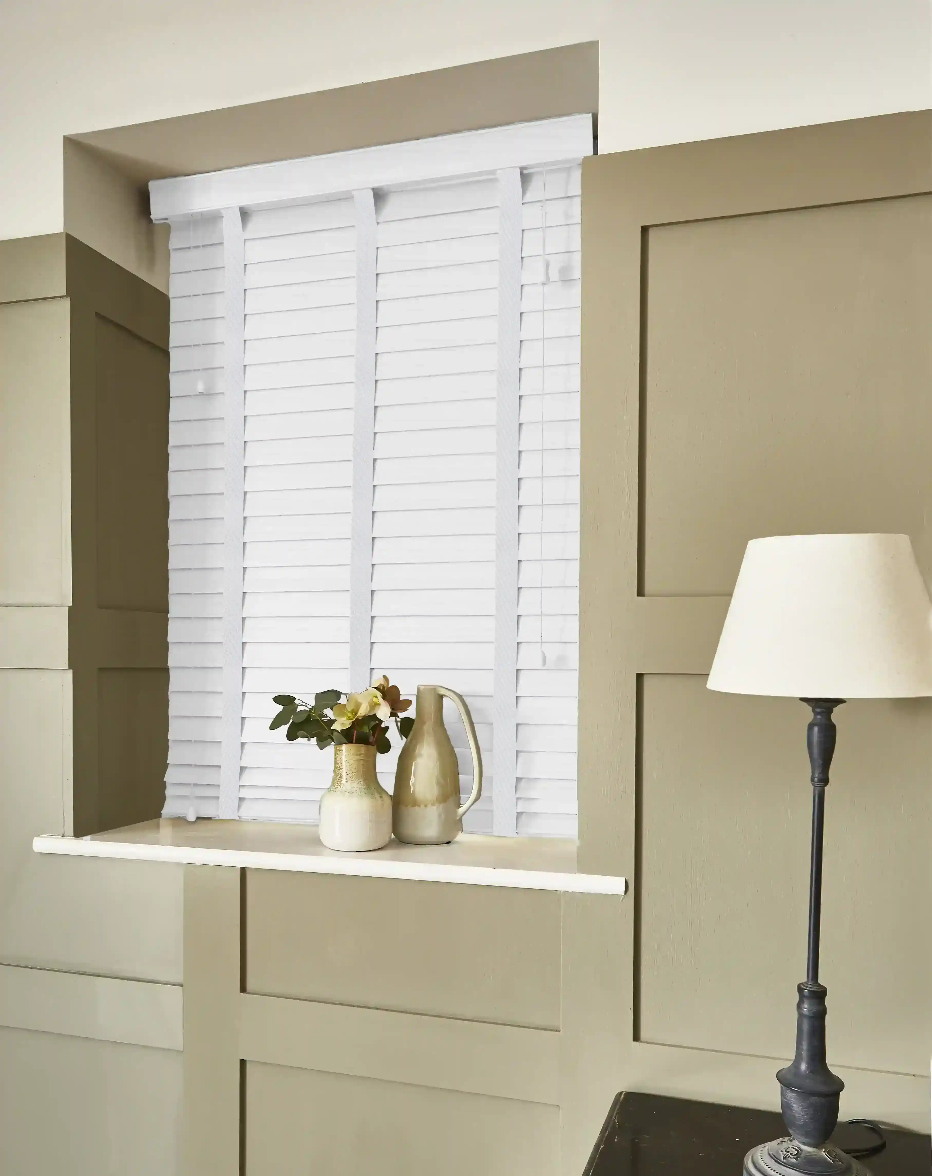 Best real wood blinds for large bay windows – custom sizes available.